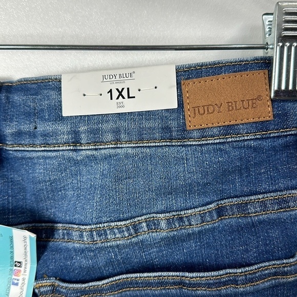 Judy Blue high rise leopard patchwork denim Raw hem shorts size 1XL.NWT - Picture 9 of 11